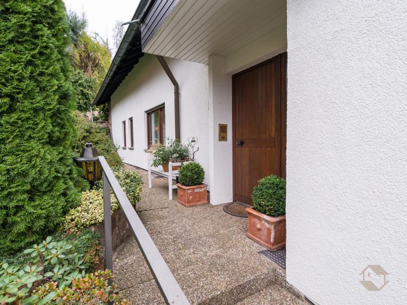 バート・ヘレンアプHaus Bergfriedenアパートメント エクステリア 写真